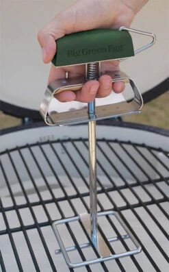 Big Green Egg Grid Lifter 7 Big Green Egg Grid Lifter -Barbecue In De Thuiskeuken big green egg grid lifter 2