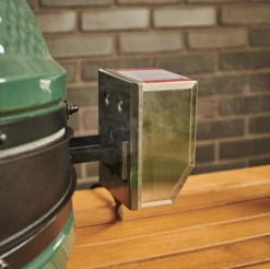 Big Green Egg Rotisserie BBQ Spit -Barbecue In De Thuiskeuken big green egg rotisserie bbq spit 2