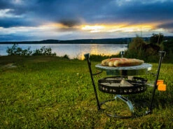 Petromax Dutch Oven 3-delige Dekselhouder Set -Barbecue In De Thuiskeuken petromax dutch oven 3 delige dekselhouder set 2