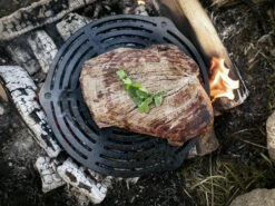Petromax Gietijzeren Onderzetter Met Pootjes 10 Petromax Gietijzeren Onderzetter Met Pootjes -Barbecue In De Thuiskeuken petromax gietijzeren onderzetter met pootjes 3